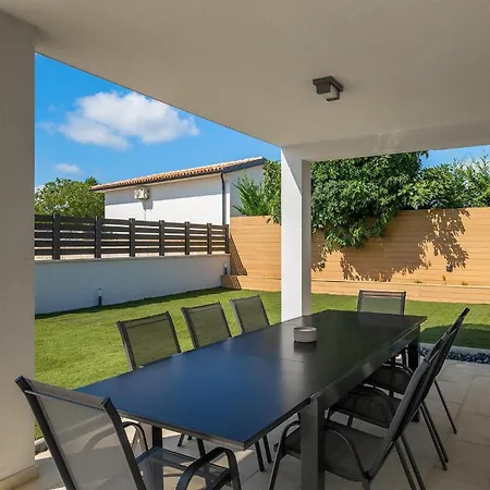 Lumalu Casa de Férias Orbanići